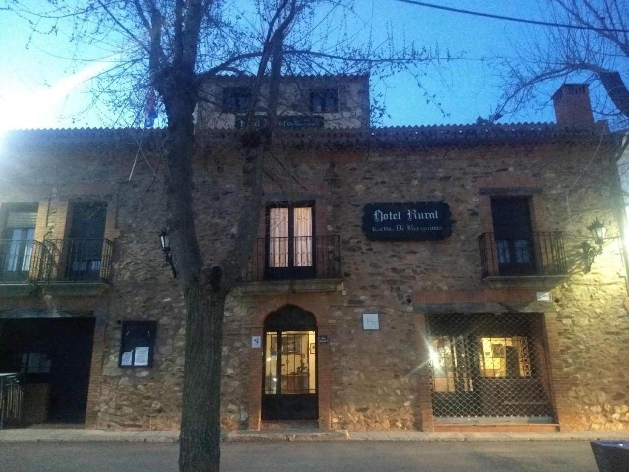 Hotel Villa De Berzocana Exterior photo
